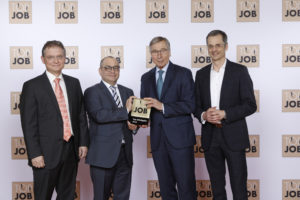 (von links) Thorsten Hiebenthal (Bereichsleiter), Holger Rosenberger (Geschäftsführer), Wolfgang Clement (Wirtschaftsminister a.D. und TOP JOB-Mentor), Gerd Hübner (CFO)