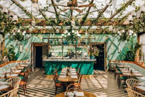 DeliciousPlaces_gestalten_book_food_culture_restaurant_interior_mood_02_2000x